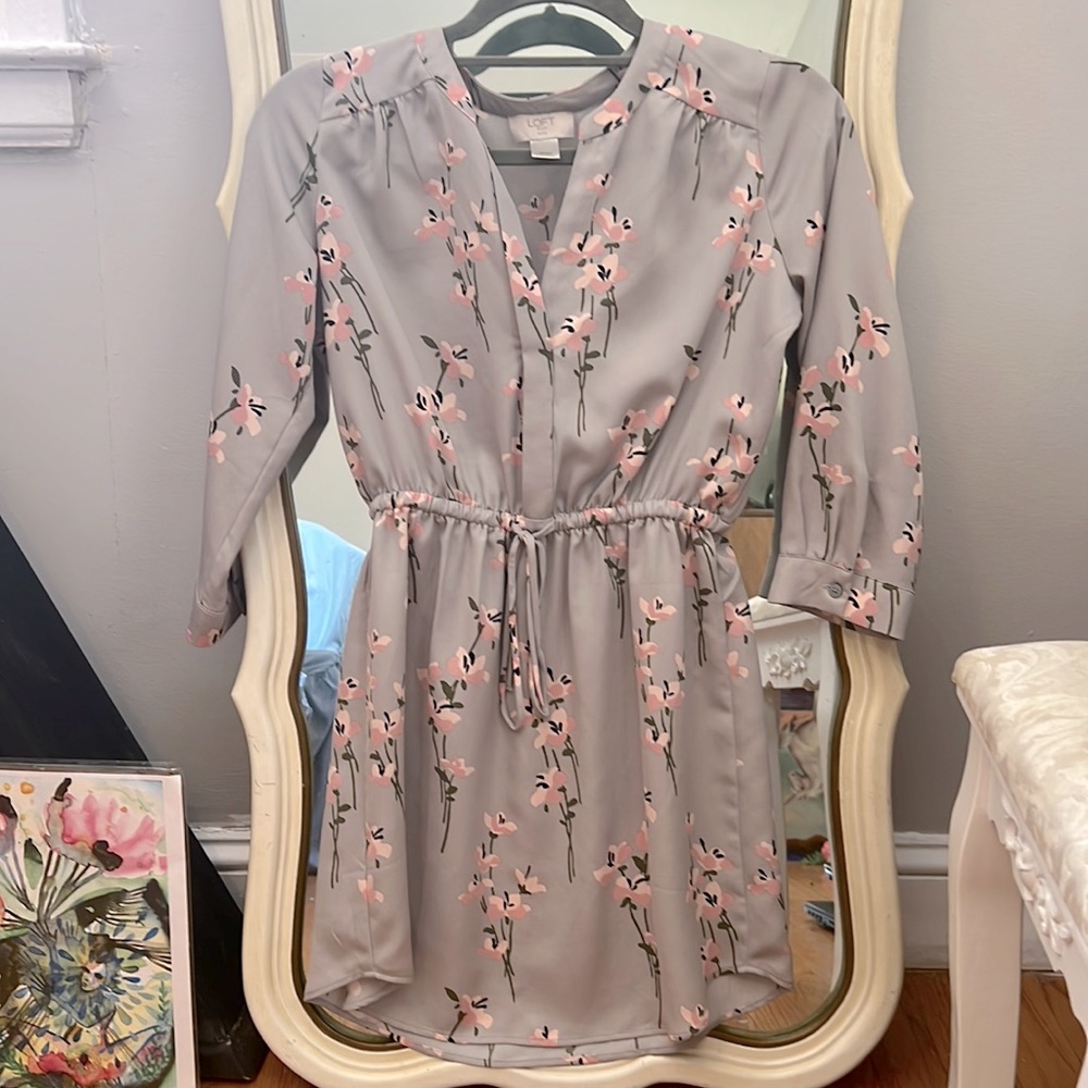 The Loft, petite XS, long sleeve, light grey, lounge/ cocktail dress.